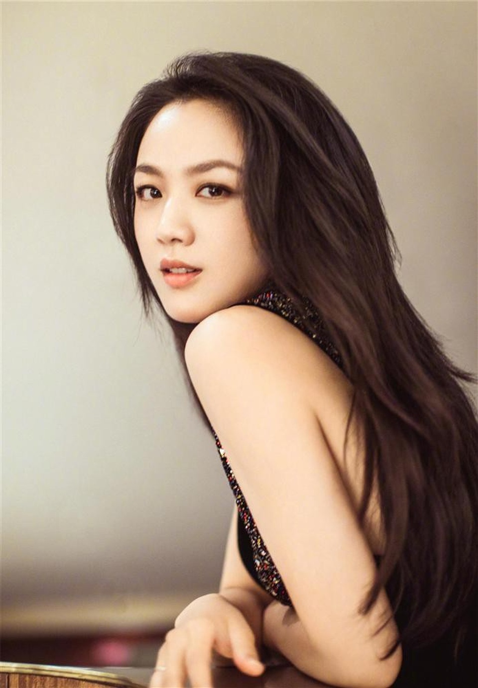 Mỹ nhân cảnh nóng Thang Duy tái xuất xinh đẹp - Ảnh 6. Mỹ nhân cảnh nóng Thang Duy tái xuất xinh đẹp - Ảnh 6.
