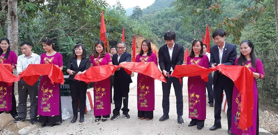 Náo nức niềm vui ngày khánh thành công trình cầu Dân trí thứ 15 tại Hà Giang - Ảnh 8. Náo nức niềm vui ngày khánh thành công trình cầu Dân trí thứ 15 tại Hà Giang - Ảnh 8.