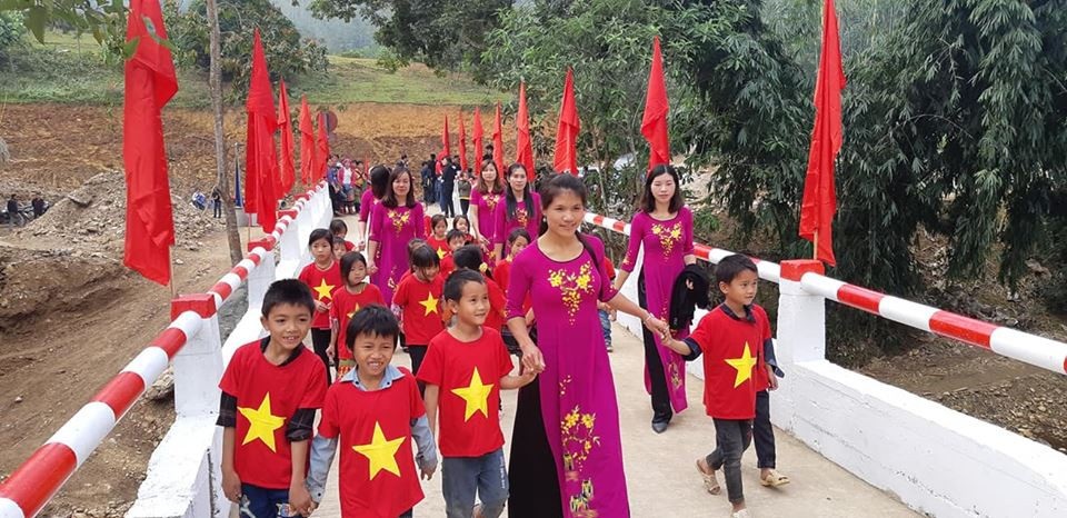 Náo nức niềm vui ngày khánh thành công trình cầu Dân trí thứ 15 tại Hà Giang - Ảnh 10. Náo nức niềm vui ngày khánh thành công trình cầu Dân trí thứ 15 tại Hà Giang - Ảnh 10.