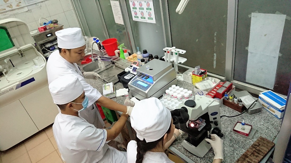 Để sàng lọc ung thư phụ khoa đến gần hơn các tỉnh thành - Ảnh 2. Để sàng lọc ung thư phụ khoa đến gần hơn các tỉnh thành - Ảnh 2.