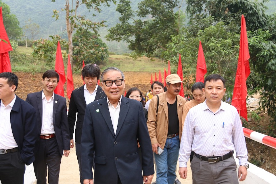 Náo nức niềm vui ngày khánh thành công trình cầu Dân trí thứ 15 tại Hà Giang - Ảnh 5. Náo nức niềm vui ngày khánh thành công trình cầu Dân trí thứ 15 tại Hà Giang - Ảnh 5.