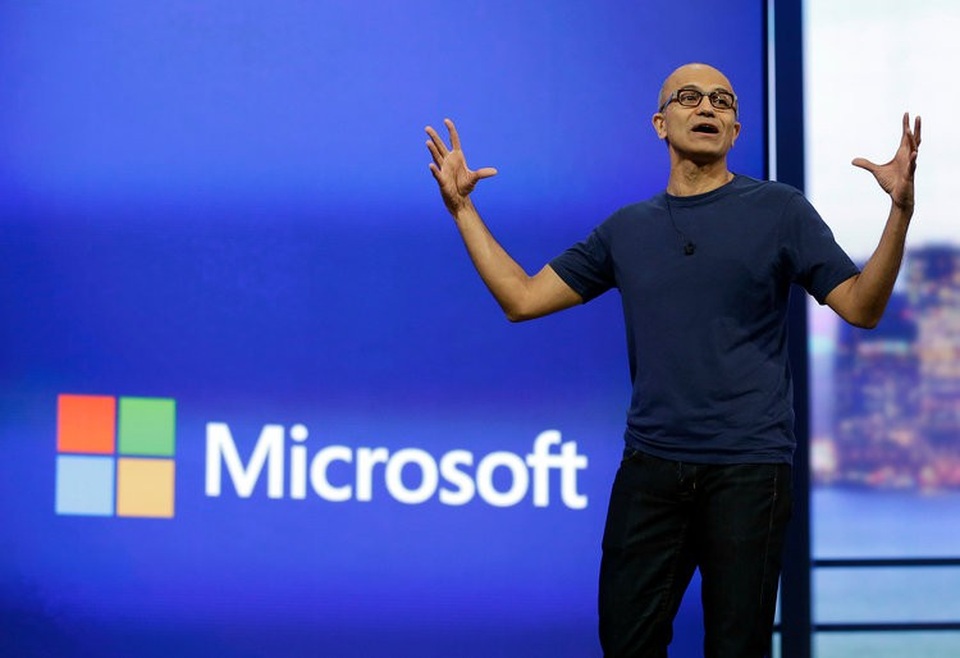 Khi Nadella tiếp quản công việc kinh doanh máy chủ và công cụ, Microsoft đạt doanh thu 16,6 tỷ đô la. Đến năm 2013, số tiền đó lên đến 20,3 tỷ đô la.