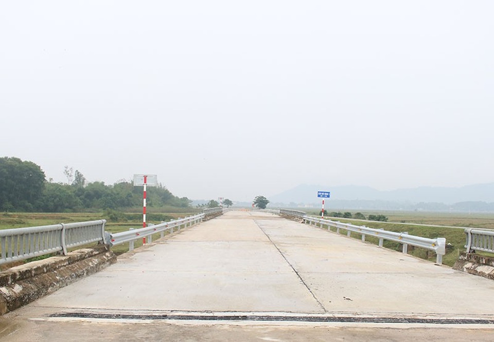 Phía Nam vừa được đấu nối với QL8C