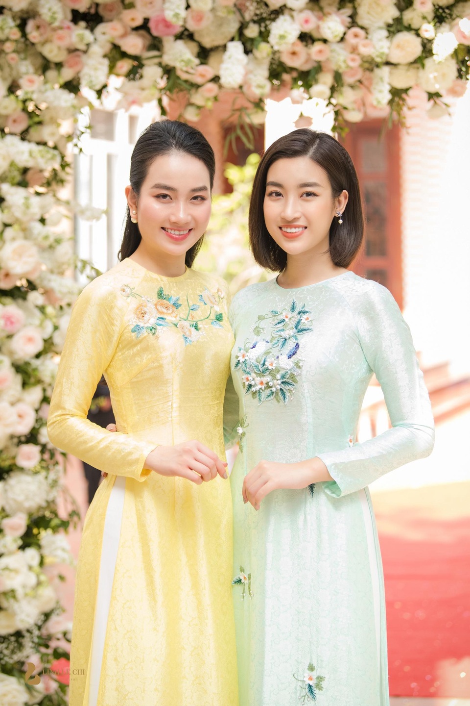 Hoa hậu Đỗ Mỹ Linh duyên dáng bên người đẹp Lan Hương.