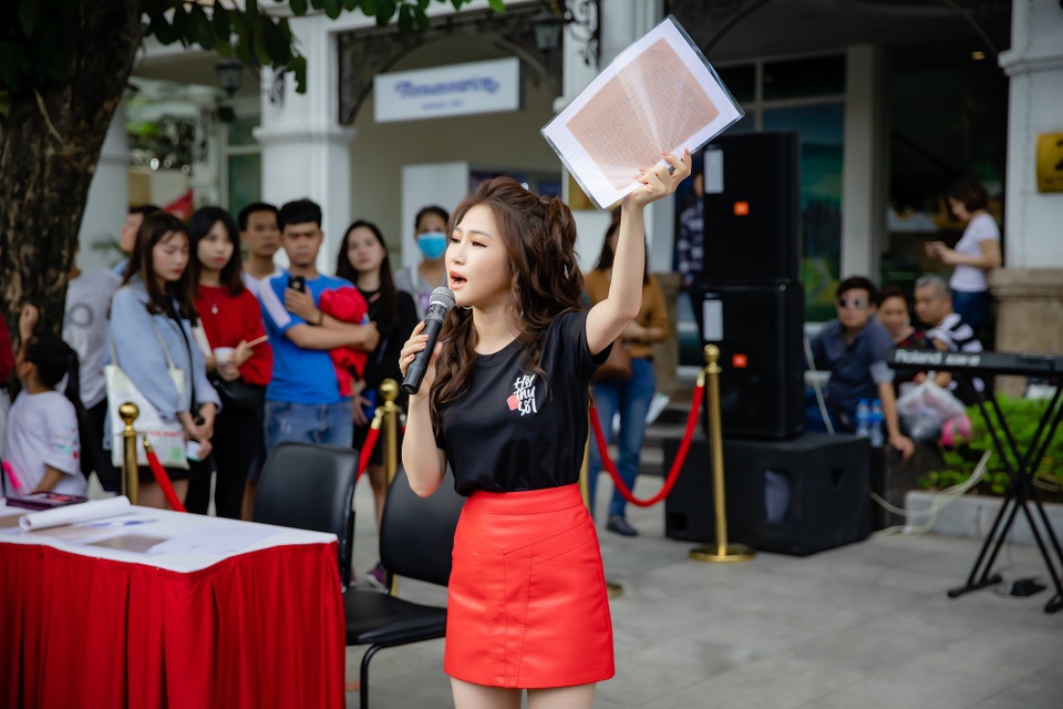 Hương Tràm vỡ oà trước lá thư của bạn trẻ mắc bệnh tim bẩm sinh - 3