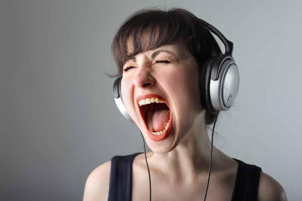 Khản tiếng do viêm thanh quản mạn tính: Làm thế nào cho nhanh khỏi? - 2 Nguyên nhân gây viêm thanh quản mạn tính