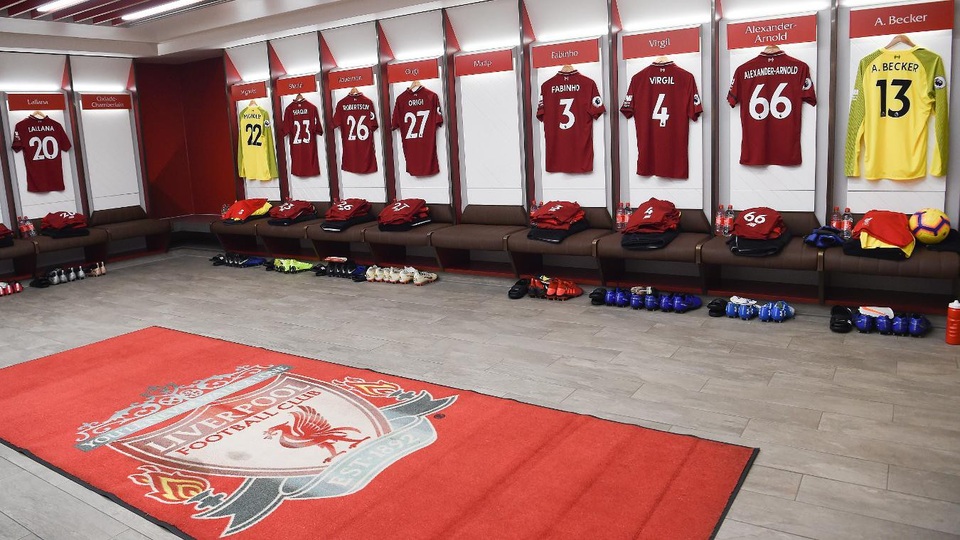 Những khoảnh khắc Liverpool vùi dập Arsenal ở Anfield - 3
Trong phòng thay đồi của Liverpool trước trận đấu gặp Arsenal