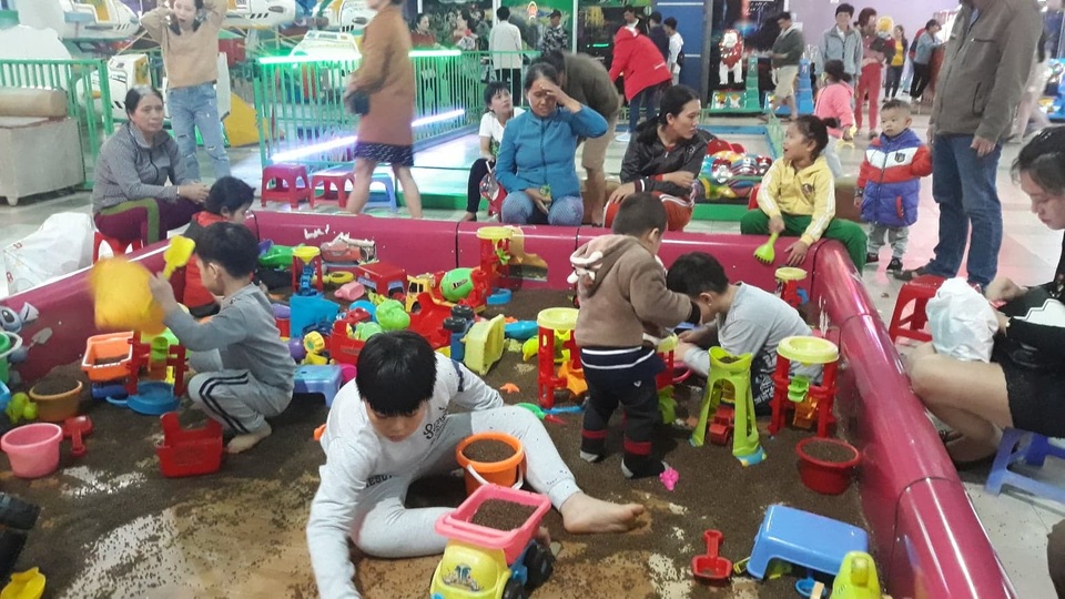 Náo nức chờ đón thời khắc chuyển giao năm mới 2019 - 48 Náo nức chờ đón thời khắc chuyển giao năm mới 2019 - 48