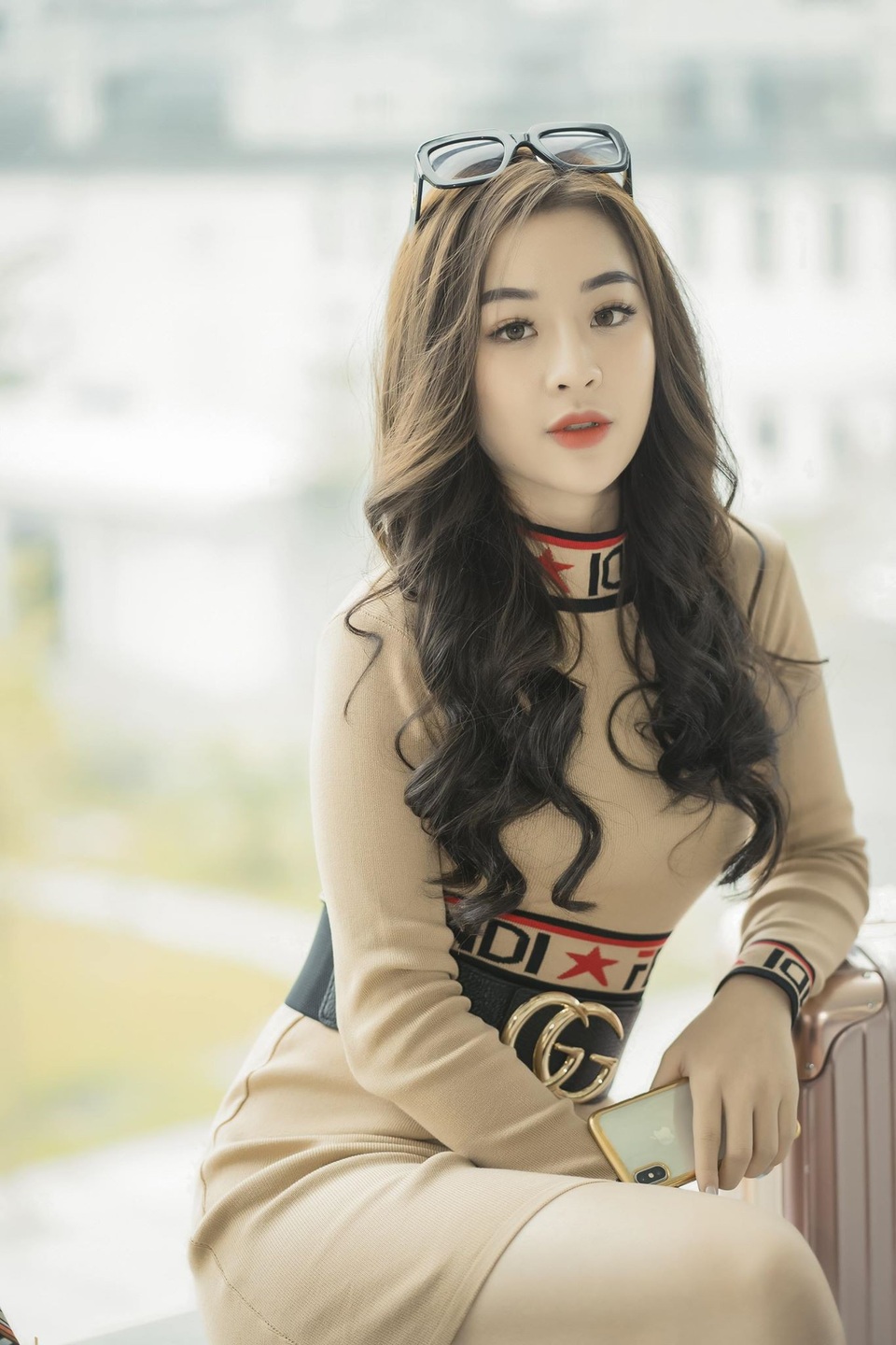 
Người đẹp tài năng hoa hậu hoàn vũ 2017 Hoàng Hải Thu: Lại một năm mới đến, Hoàng Hải Thu xin gửi lời chúc tốt đẹp nhất đến độc giả Dân Trí, các anh chị công tác tại báo Dân trí lời chúc tốt đẹp nhất. Chúc mọi người năm mới làm ăn tấn tới, phát tài phát lộc. Chúc báo Dân trí ngày càng phát triển, luôn xứng đáng là tờ báo uy tín hàng đầu Việt Nam và có nhiều thông tin hay để phục vụ độc giả. Chúc mọi người mọi nhà năm mới an lành.
