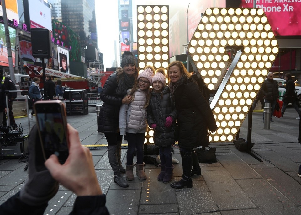 Chùm ảnh thế giới rộn ràng chuẩn bị đón năm mới - Ảnh 12. Chùm ảnh thế giới rộn ràng chuẩn bị đón năm mới - Ảnh 12.