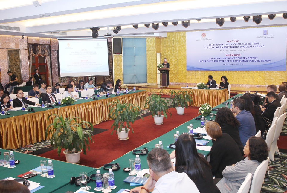 Việt Nam là một trong những nước có tốc độ phát triển internet nhanh nhất thế giới - 2 Hội thảo công bố Báo cáo quốc gia theo Cơ chế Rà soát UPR chu kỳ III của Hội đồng Nhân quyền Liên hợp quốc, diễn ra tại Hà Nội ngày 3/12