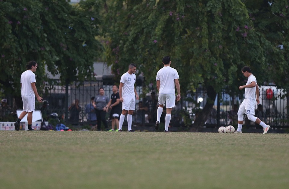 Tới Mỹ Đình, Philippines chỉ có 16 cầu thủ ra sân tập - 11 Tới Mỹ Đình, Philippines chỉ có 16 cầu thủ ra sân tập - 11