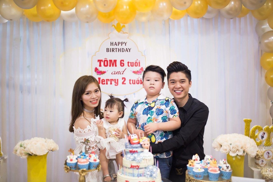 Chuyện tình 13 năm “chia ngọt, sẻ bùi” của cặp đôi trong đám cưới “khủng” ở Thái Nguyên - 4 Chuyện tình 13 năm “chia ngọt, sẻ bùi” của cặp đôi trong đám cưới “khủng” ở Thái Nguyên - 4