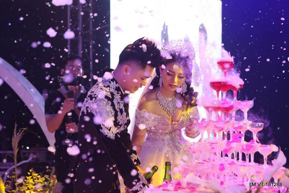 Chuyện tình 13 năm “chia ngọt, sẻ bùi” của cặp đôi trong đám cưới “khủng” ở Thái Nguyên - 2 Trước khi tổ chức hôn lễ cả hai đã có thời gian gắn bó và bên nhau 13 năm