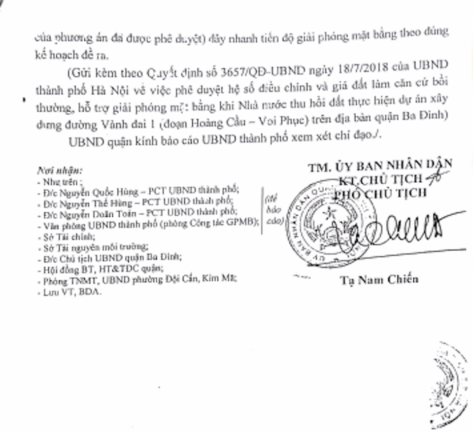Lùm xum khiếu nại dự án làm đường Liễu Giai - Núi Trúc: Đối thoại chưa tìm được tiếng nói chung! - 4
UBND quận Ba Đình đã gửi Văn bản số 2280/UBND - BDA ngày 16/10/2018 đến UBND thành phố Hà Nội kiến nghị điều chỉnh giá đất cụ thể làm căn cứ bồi thường, hỗ trợ để thực hiện Dự án Xây dựng đường Liễu Giai – Núi Trúc.