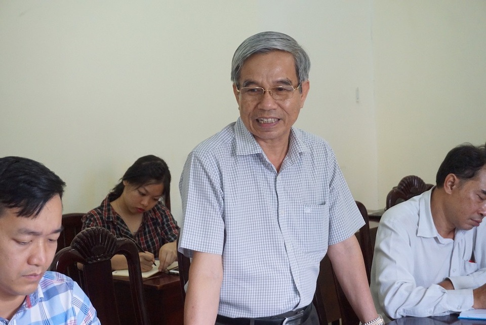 TPHCM: Trạm thu phí BOT An Sương chuẩn bị tiền lẻ để đối phó với các tài xế - 1 Đại diện chủ đầu tư thông tin về trạm thu phí An Sương - An Lạc
