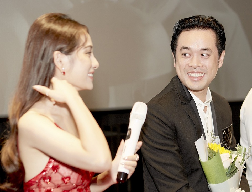 Dương Khắc Linh muốn bạn gái mới Sara Lưu “dựa dẫm” sau khi chia tay Trang Pháp - 6 Dương Khắc Linh muốn bạn gái mới Sara Lưu “dựa dẫm” sau khi chia tay Trang Pháp - 6