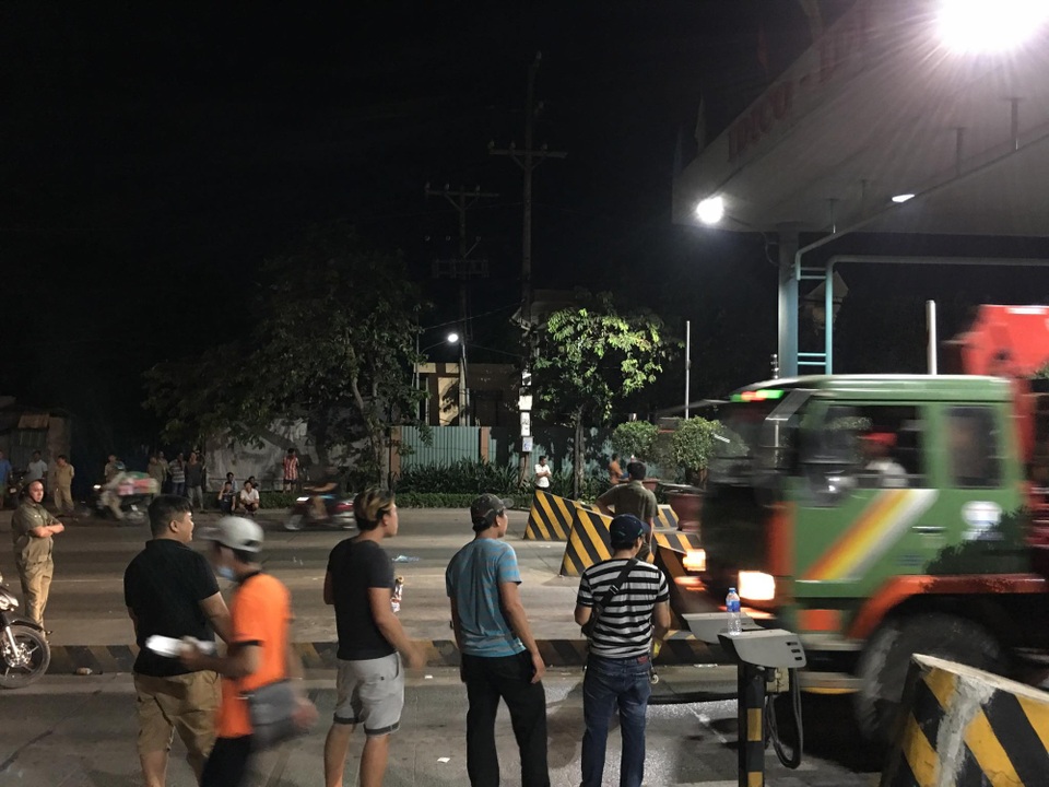 Tài xế quyết không mua vé vì cho rằng trạm thu phí "lố" 31 tháng - 1