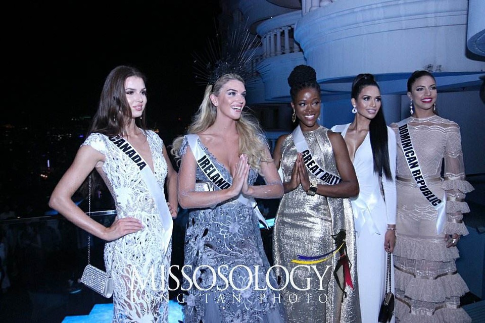 H'Hen Niê đọ sắc cùng các thí sinh Hoa hậu Hoàn vũ 2018 - 10
Đương kim hoa hậu Demi-Leigh Nel-Peters đến từ Nam Phi sẽ trao vương miện cho người kế nhiệm trong đêm chung kết diễn ra vào ngày 17/12 tới đây tại Bangkok, Thái Lan.