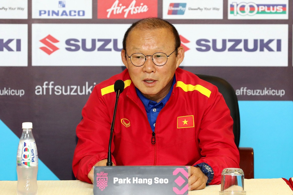 HLV Park Hang Seo: “Đội tuyển Việt Nam sẽ không lặp lại vết xe đổ ở AFF Cup 2014” - 1
HLV Park Hang Seo tự tin trước trận đấu với Philippines lúc 19h30 ngày mai - Ảnh: Gia Hưng