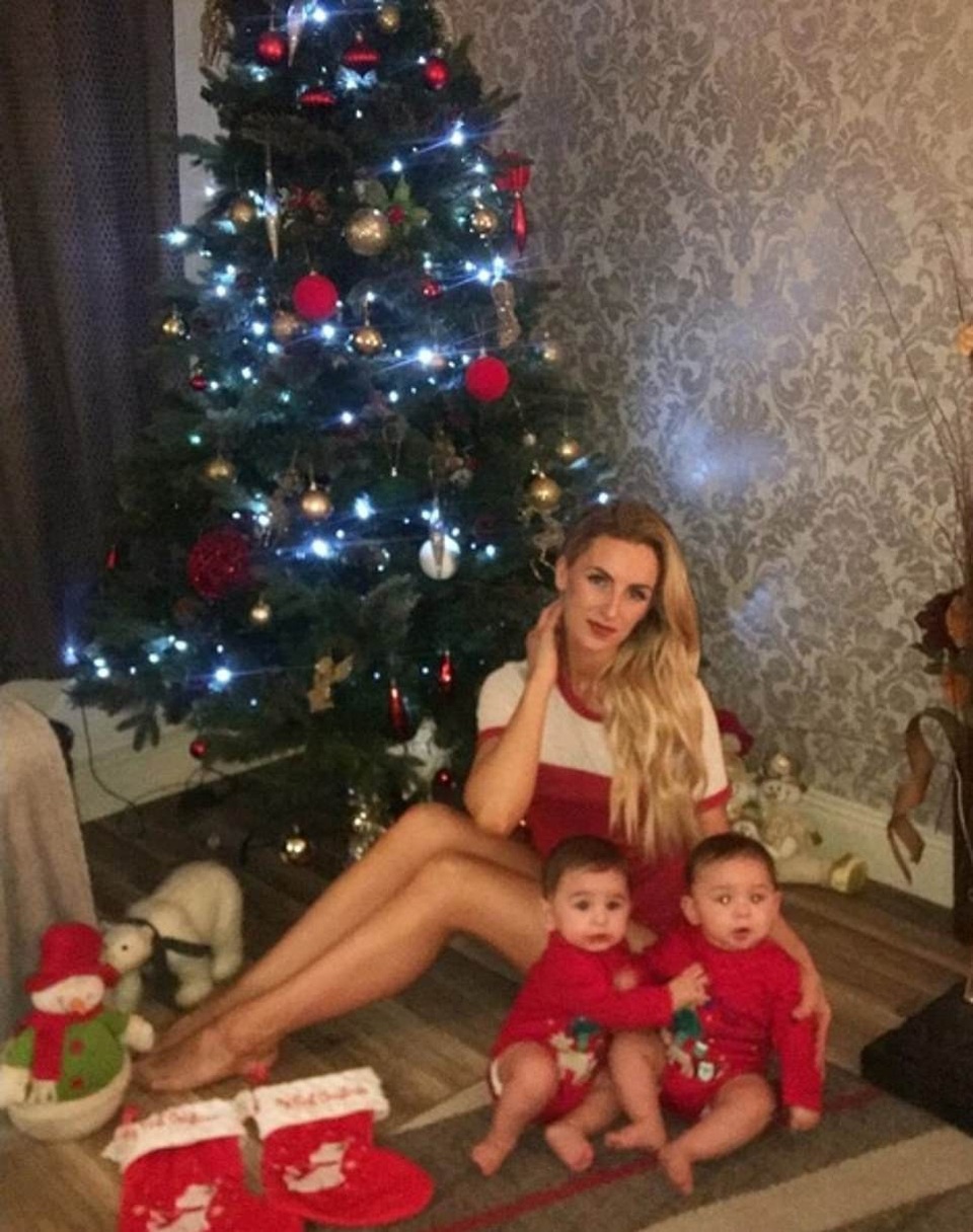 
Michaella McCollum và 2 con đáng yêu
