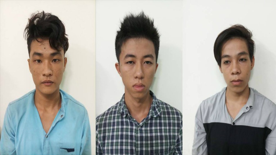Lời khai của nhóm nghi can giết người, chôn xác ở Sài Gòn - 1 Nhóm 3 nghi can (từ trái qua phải) gồm Nguyễn Diên Tài, Nguyễn Hoàng Phi và Nguyễn Văn Tự