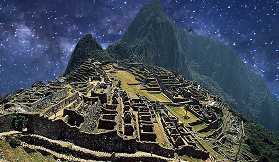 Tàn tích Machu Picchu bí ẩn được xây dựng bởi người ngoài hành tinh? - 1 Tàn tích Machu Picchu được cho xây dựng bởi người ngoài hành tinh.