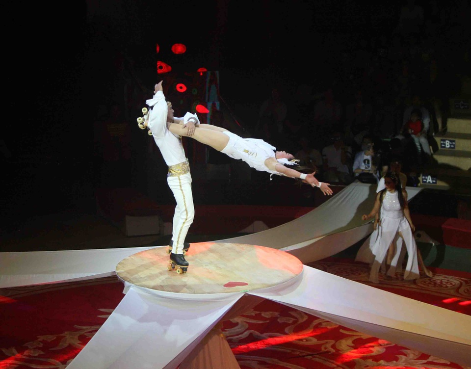 Tiết mục “Tình yêu trên đôi giày trượt”.