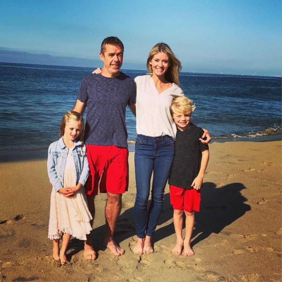 Bé trai du lịch cùng gia đình ở Bahamas, trước khi bị cá mập tấn công