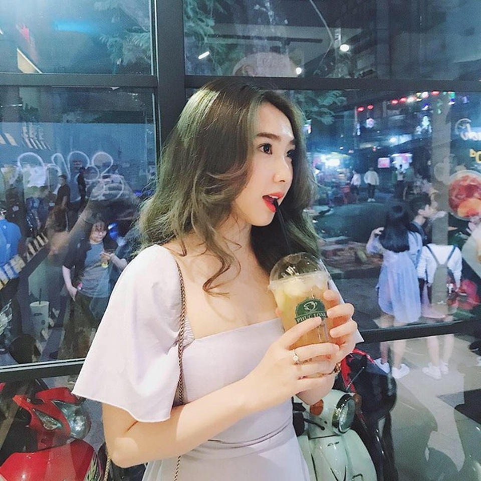 Bạn gái thủ môn Văn Lâm, Tiến Dũng khiến fan ngơ ngẩn vì điểm này! - 20
Dung nhan hấp dẫn của bạn gái tin đồn thủ thành Tiến Dũng.