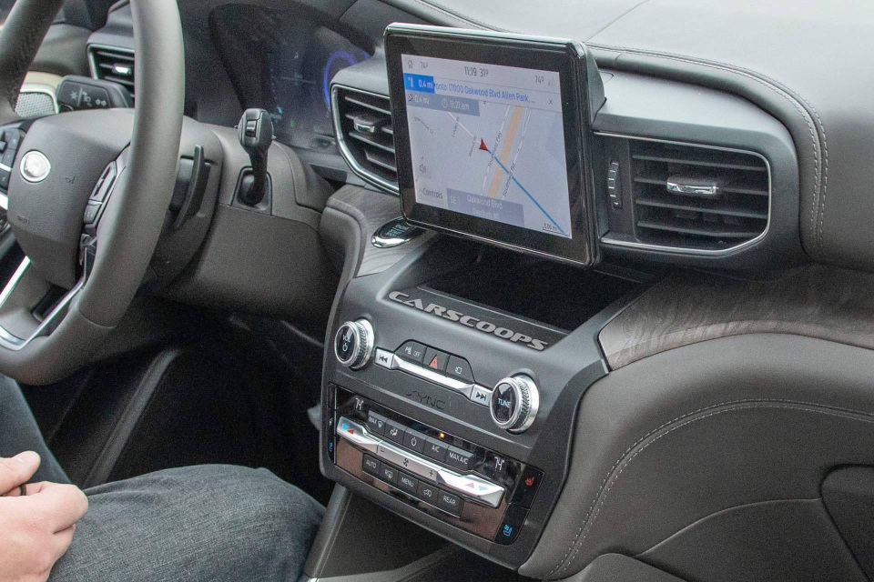 Hé lộ hình ảnh nội thất Ford Explorer thế hệ mới - 5 Hé lộ hình ảnh nội thất Ford Explorer thế hệ mới - 5