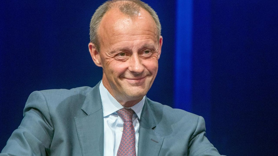 "Cân tài" những gương mặt sáng giá có thể kế nhiệm Thủ tướng Đức Merkel - 3 Ông Friedrich Merz (Ảnh: International News)
