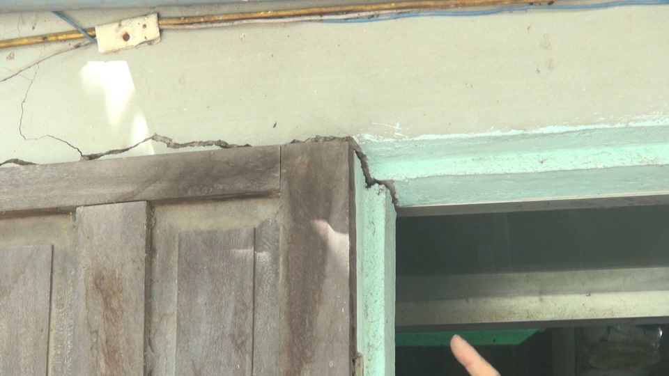 Hơn 2.000 hộ dân được đền bù nhà nứt do thi công quốc lộ 1 tại Phú Yên! - 2