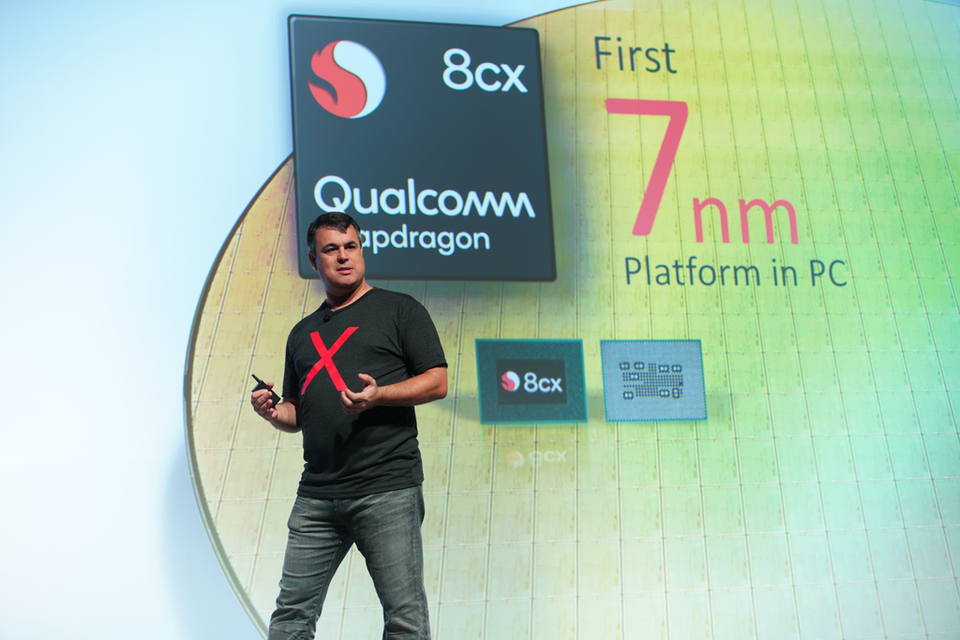 Máy tính mỏng nhẹ như điện thoại dùng vi xử lý Qualcomm sẽ có từ Quý 3/2019 - 1 
Nền tảng vi xử lý Qualcomm Snapdragon 8cx - nền tảng PC 7 na-nô-mét đầu tiên trên thế giới chính thức được giới thiệu trong phiên cuối của Hội nghị.