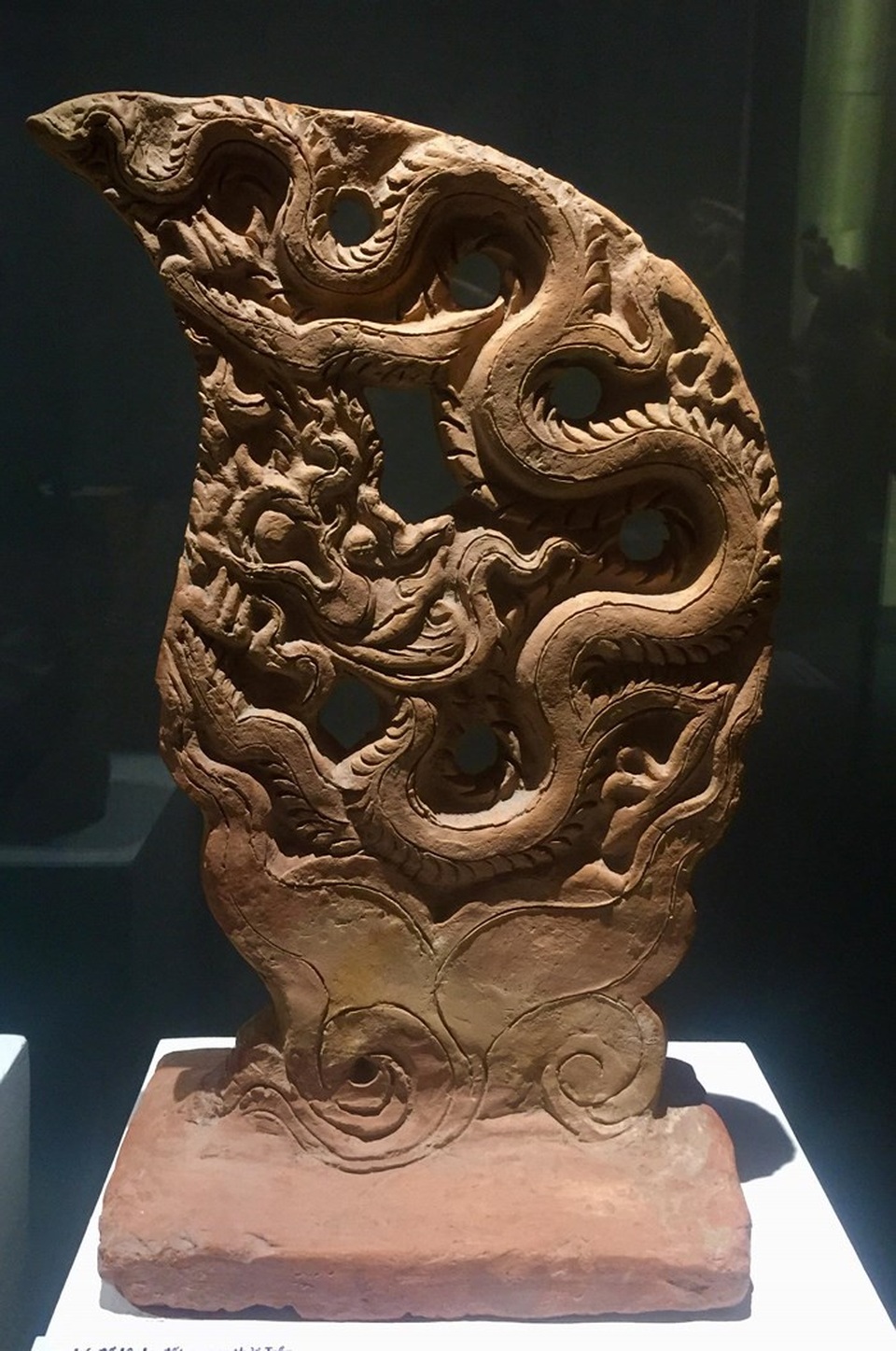 “Từ Hoàng cung triều Trần đến Thánh địa Trúc Lâm, hành trình từ bậc Quân vương đến đức Phật Hoàng” - 7 Các hiện vật bằng đất nung có niên đại từ thời Trần được tìm thấy dưới lòng đất khu Hoàng thành Thăng Long.