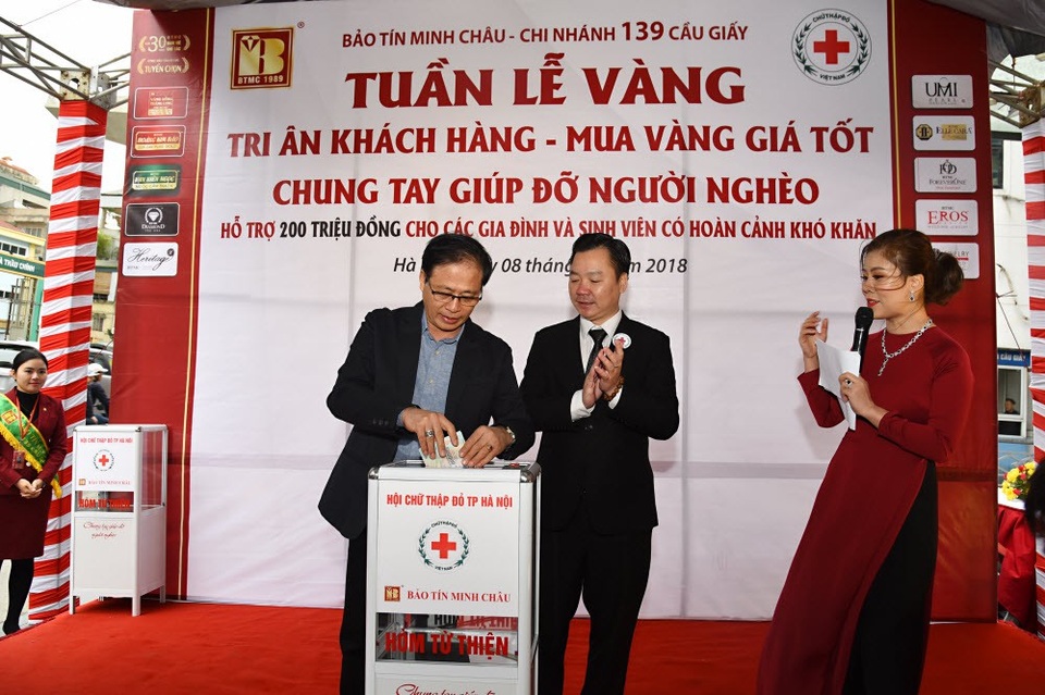 Bảo Tín Minh Châu khai mạc tuần lễ vàng “tri ân khách hàng – mua vàng giá tốt” - 4 Bảo Tín Minh Châu khai mạc tuần lễ vàng “tri ân khách hàng – mua vàng giá tốt” - 4