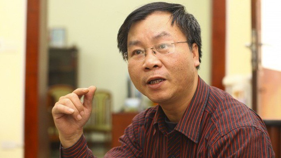 "Đất công là miếng mồi ngon, bao quanh toàn vòi bạch tuộc" - 1
TS Vũ Đình Ánh 
