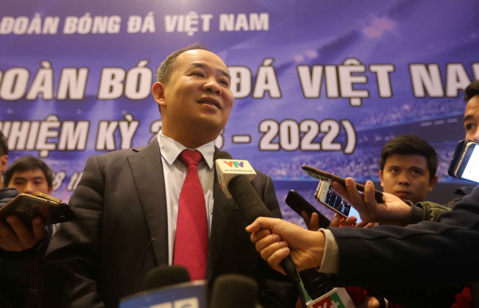 Chủ tịch VFF Lê Khánh Hải: “Tôi tự hào vì được mọi người tín nhiệm” - 1
Ông Lê Khánh Hải trung cử ghế Chủ tịch VFF khóa VIII - Ảnh: Gia Hưng