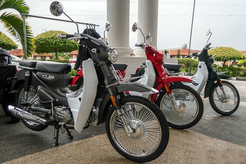 Hãng xe Malaysia ra xe máy giống hệt Honda Super Cub - 2 Hãng xe Malaysia ra xe máy giống hệt Honda Super Cub - 2