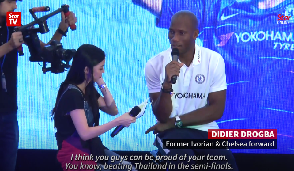 “Voi rừng” Drogba đưa ra dự đoán về trận Việt Nam - Malaysia - 1
Drogba trải lòng trên truyền hình Malaysia