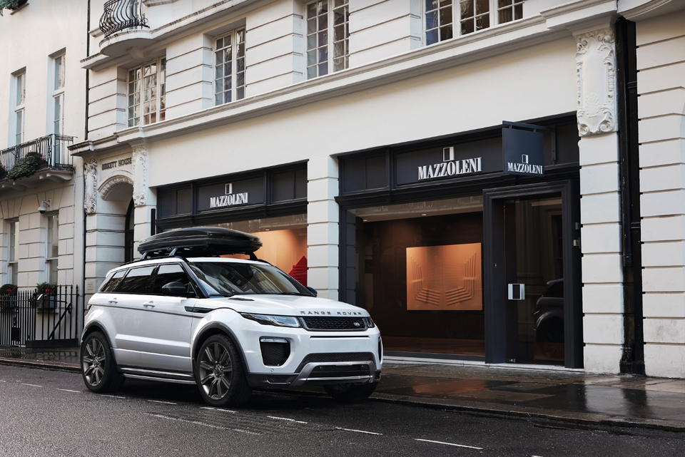Ưu đãi hấp dẫn khi mua xe Range Rover Evoque và Discovery Sport chơi Tết - 1 Ưu đãi hấp dẫn khi mua xe Range Rover Evoque và Discovery Sport chơi Tết - 1