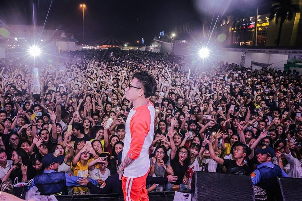 DJ Minh Trí làm mới sáng tác của Nguyễn Hải Phong - 3 DJ Minh Trí làm mới sáng tác của Nguyễn Hải Phong - 3