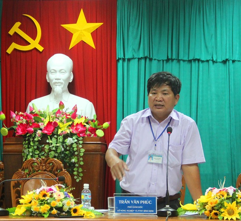Tàu vỏ thép hư hỏng: Công ty Nam Triệu lại… ghi nhận chờ ý kiến - 1 Ông Trần Văn Phúc, Phó Giám đốc Sở NN&PTNT tỉnh Bình Định chủ trì cuộc họp