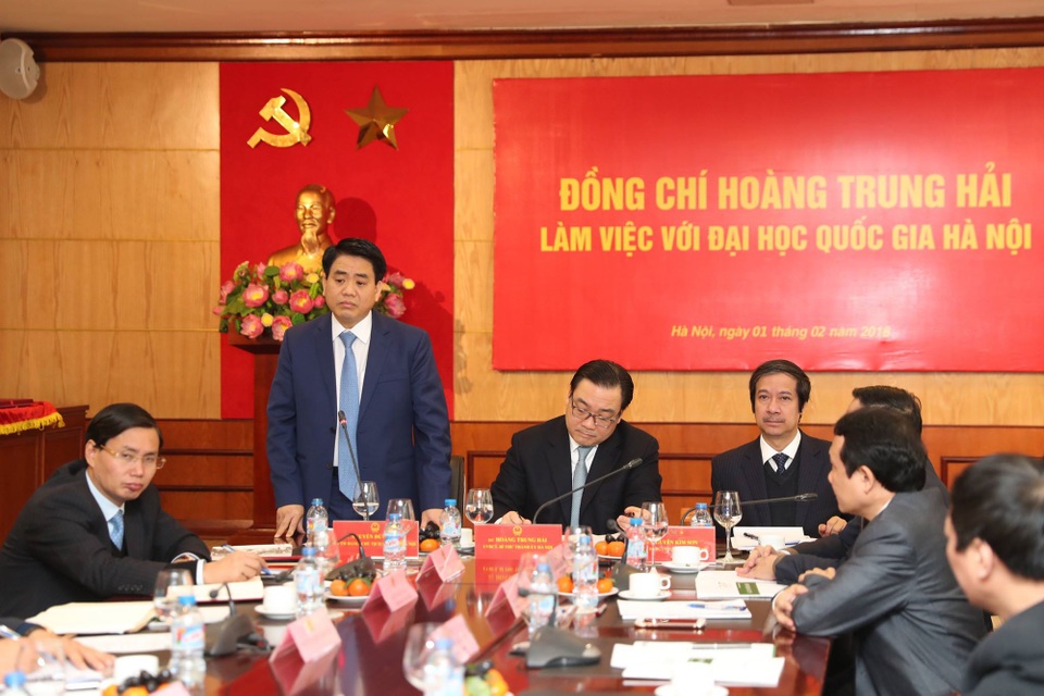 Bí thư Hà Nội: Hỗ trợ ĐH Quốc gia Hà Nội xây dựng hạ tầng tại Hòa Lạc - 3
Chủ tịch TP.Hà Nội Nguyễn Đức Chung phát biểu tại hội nghị