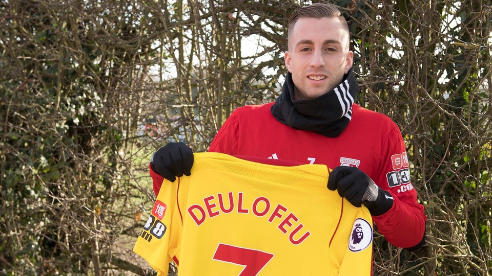 Gerard Deulofeu đã từ chối Inter, Napoli để gia nhập Watford theo hợp đồng cho mượn tới cuối mùa giải. CLB ở Premier League phải trả toàn bộ lương cộng thêm phí 1 triệu euro để có được sự phục vụ của tiền vệ người Tây Ban Nha trong vòng 6 tháng.