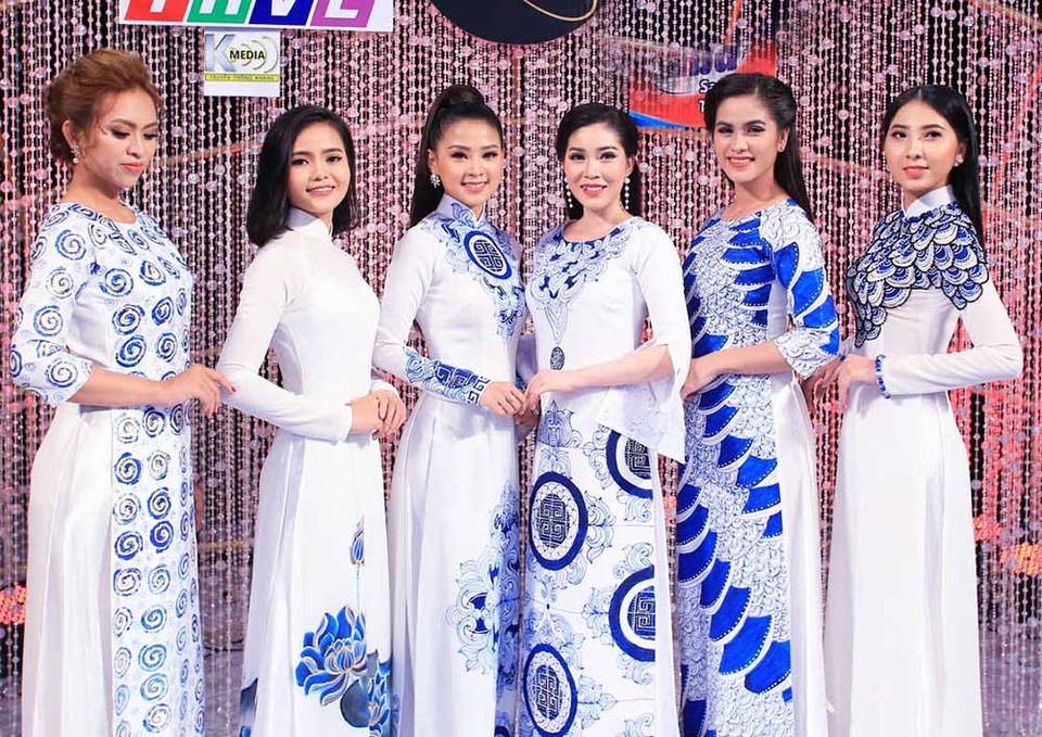 Lần đầu tiên các thí sinh thi ca hát đều... xinh như hoa hậu - 6