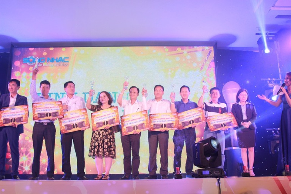 10 năm phân phối độc quyền Jarguar Suhyoung - 1 Hội Nghị Khách Hàng 2017 diễn ra ở Trung tâm Riverside Palace, Q4, TP.HCM