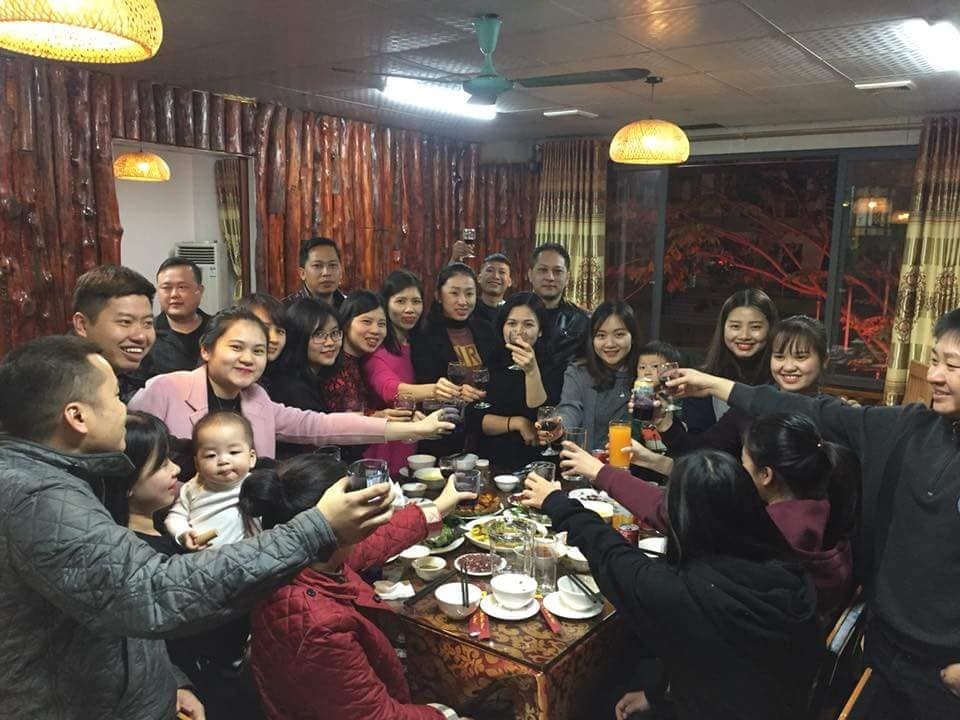 Thiên Phú (Lào Cai) khuyến mại 10% dịp cuối năm - 3
Thiên phú là lựa chọn cho các bữa tiệc gặp gỡ bạn bè.