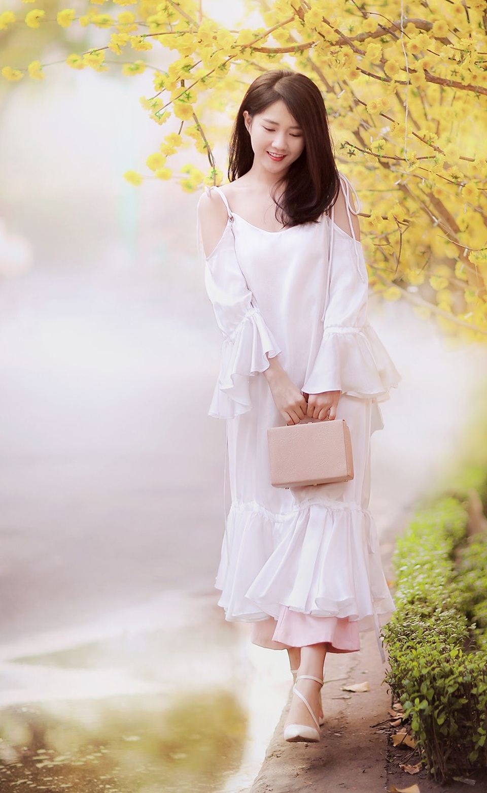 Hot girl Kiều Trinh kể chuyện một năm sau khi xuất hiện trên Reuters - 6 Hot girl Kiều Trinh kể chuyện một năm sau khi xuất hiện trên Reuters - 6
