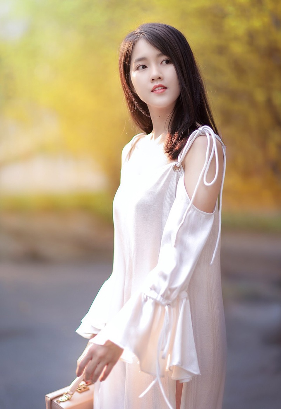Hot girl Kiều Trinh kể chuyện một năm sau khi xuất hiện trên Reuters - 3 Hot girl Kiều Trinh kể chuyện một năm sau khi xuất hiện trên Reuters - 3